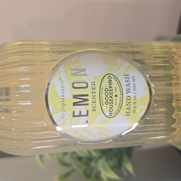 Lemon Scented Hand Wash - Picture 2 of 4